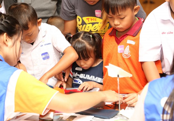 ภาพบรรยากาศการเข้าชมกิจกรรม คาราวานวิทยาศาสตร์ อพวช.