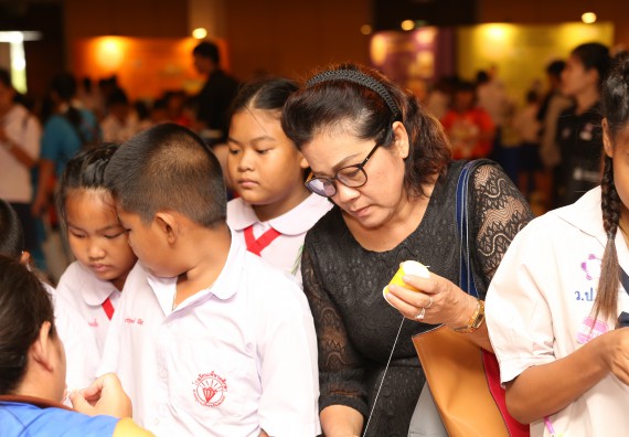 ภาพบรรยากาศการเข้าชมกิจกรรม คาราวานวิทยาศาสตร์ อพวช.