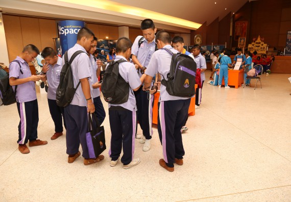 ภาพบรรยากาศการเข้าชมกิจกรรม คาราวานวิทยาศาสตร์ อพวช.