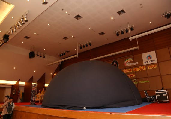 ภาพบรรยากาศการเข้าชมกิจกรรม คาราวานวิทยาศาสตร์ อพวช.