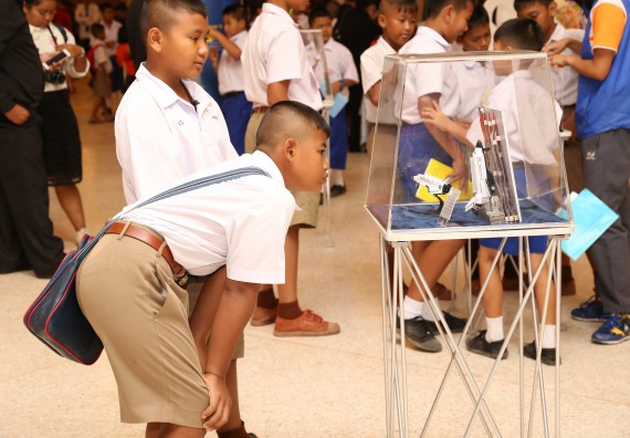 ภาพบรรยากาศการเข้าชมกิจกรรม คาราวานวิทยาศาสตร์ อพวช.