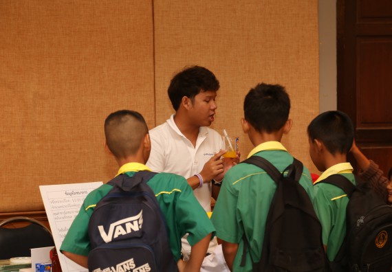 ภาพบรรยากาศการเข้าชมกิจกรรม คาราวานวิทยาศาสตร์ อพวช.