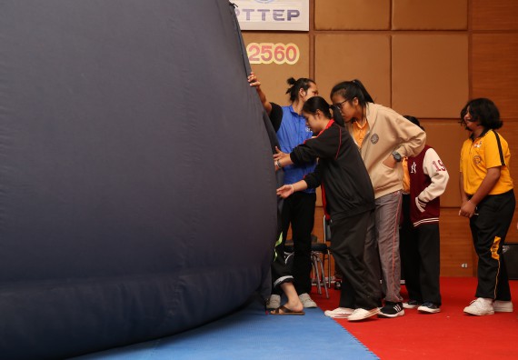 ภาพบรรยากาศการเข้าชมกิจกรรม คาราวานวิทยาศาสตร์ อพวช.