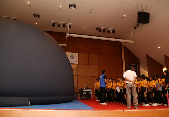 ภาพบรรยากาศการเข้าชมกิจกรรม คาราวานวิทยาศาสตร์ อพวช.