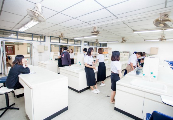 ภาพกิจกรรม ทักษะทางวิทยาศาสตร์และเทคโนโลยี ระดับมัธยมศึกษาตอนต้น