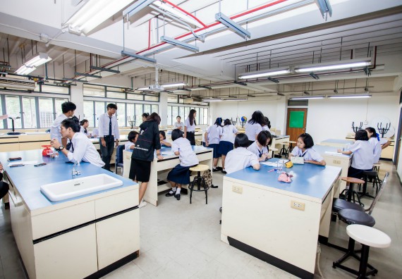 ภาพกิจกรรม ทักษะทางวิทยาศาสตร์และเทคโนโลยี ระดับมัธยมศึกษาตอนต้น