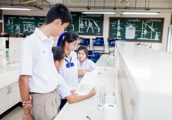 ภาพกิจกรรม ทักษะทางวิทยาศาสตร์และเทคโนโลยี ระดับมัธยมศึกษาตอนต้น