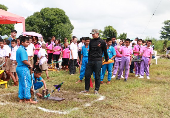 ภาพกิจกรรม  การแข่งขันจรวดขวดน้ำ ระดับประถมศึกษา