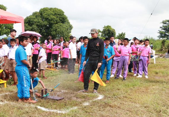 ภาพกิจกรรม  การแข่งขันจรวดขวดน้ำ ระดับประถมศึกษา