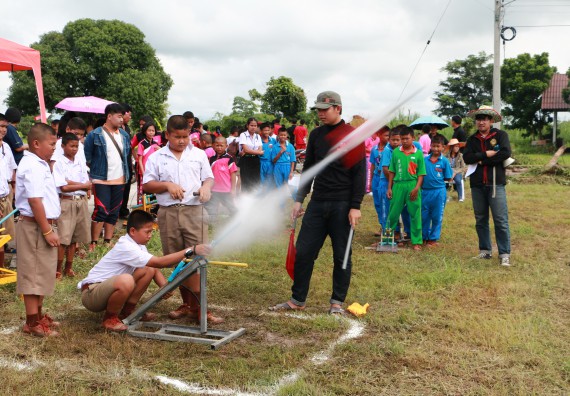 ภาพกิจกรรม  การแข่งขันจรวดขวดน้ำ ระดับประถมศึกษา