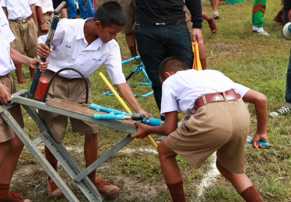ภาพกิจกรรม  การแข่งขันจรวดขวดน้ำ ระดับประถมศึกษา