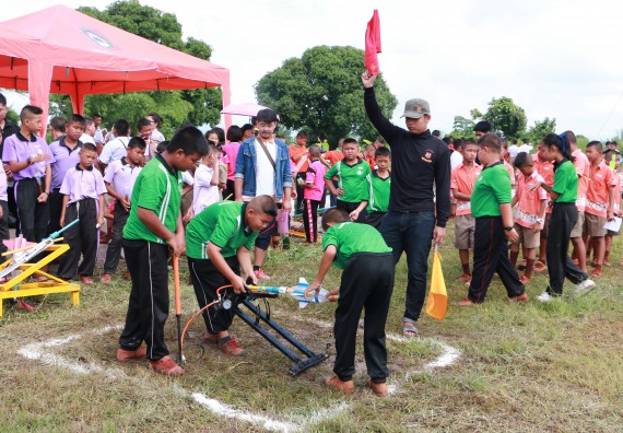 ภาพกิจกรรม  การแข่งขันจรวดขวดน้ำ ระดับประถมศึกษา