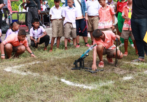 ภาพกิจกรรม  การแข่งขันจรวดขวดน้ำ ระดับประถมศึกษา