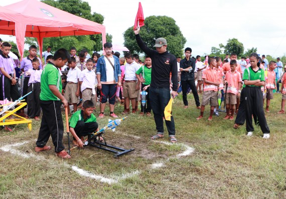 ภาพกิจกรรม  การแข่งขันจรวดขวดน้ำ ระดับประถมศึกษา