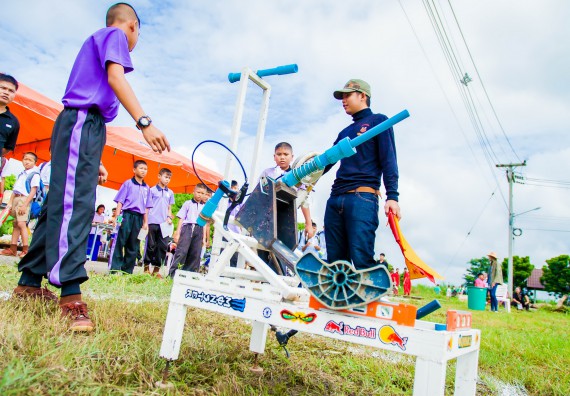 ภาพกิจกรรม  การแข่งขันจรวดขวดน้ำ ระดับประถมศึกษา