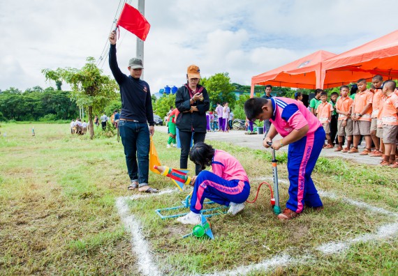 ภาพกิจกรรม  การแข่งขันจรวดขวดน้ำ ระดับประถมศึกษา