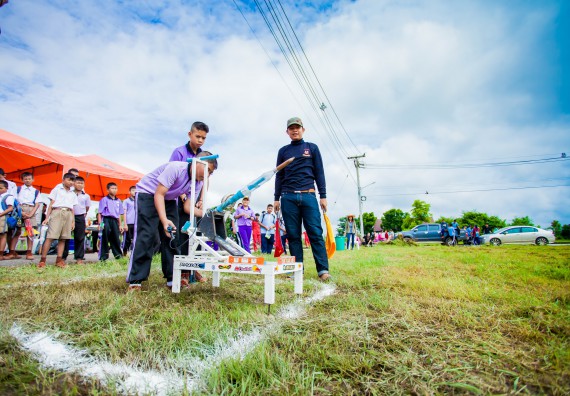 ภาพกิจกรรม  การแข่งขันจรวดขวดน้ำ ระดับประถมศึกษา