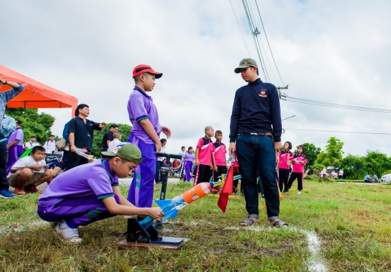 ภาพกิจกรรม  การแข่งขันจรวดขวดน้ำ ระดับประถมศึกษา