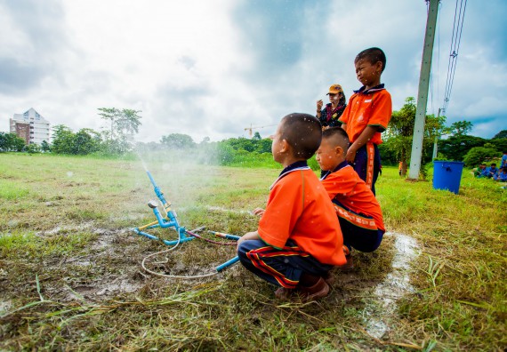 ภาพกิจกรรม  การแข่งขันจรวดขวดน้ำ ระดับประถมศึกษา