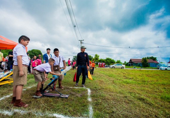 ภาพกิจกรรม  การแข่งขันจรวดขวดน้ำ ระดับประถมศึกษา