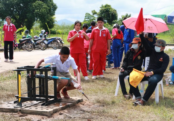 ภาพกิจกรรม การแข่งขันจรวดขวดน้ำ ระดับมัธยมศึกษาตอนปลาย