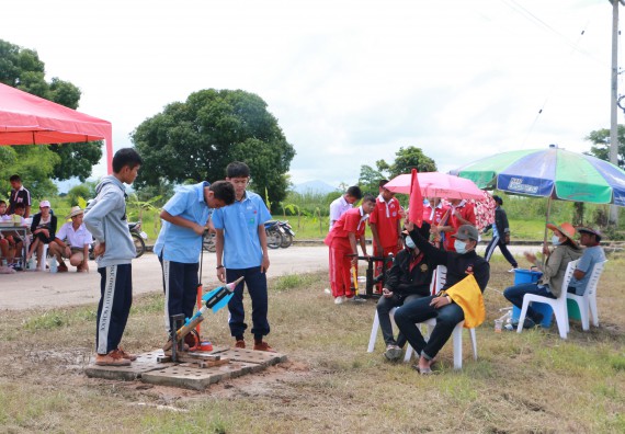 ภาพกิจกรรม การแข่งขันจรวดขวดน้ำ ระดับมัธยมศึกษาตอนปลาย