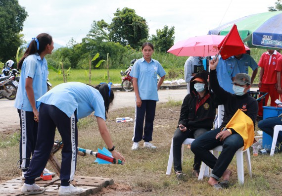 ภาพกิจกรรม การแข่งขันจรวดขวดน้ำ ระดับมัธยมศึกษาตอนปลาย