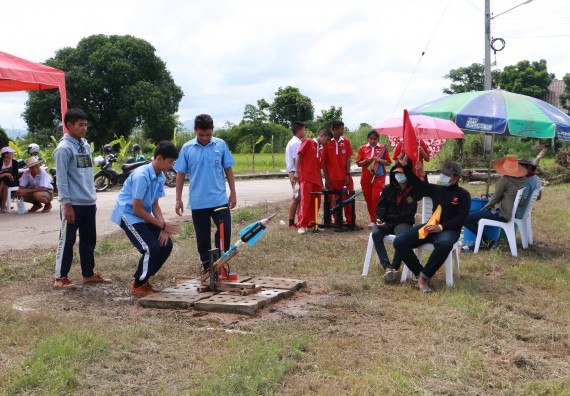 ภาพกิจกรรม การแข่งขันจรวดขวดน้ำ ระดับมัธยมศึกษาตอนปลาย