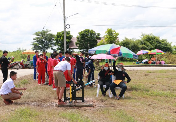 ภาพกิจกรรม การแข่งขันจรวดขวดน้ำ ระดับมัธยมศึกษาตอนปลาย