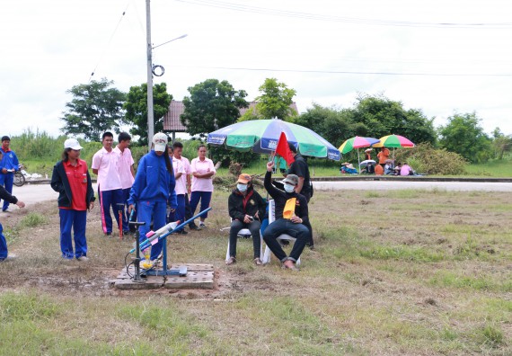 ภาพกิจกรรม การแข่งขันจรวดขวดน้ำ ระดับมัธยมศึกษาตอนปลาย