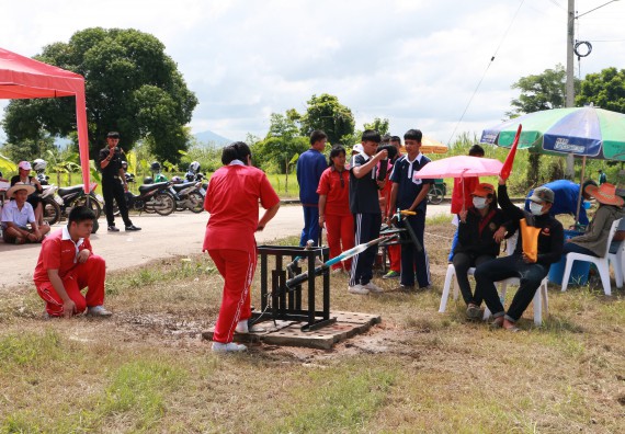 ภาพกิจกรรม การแข่งขันจรวดขวดน้ำ ระดับมัธยมศึกษาตอนปลาย