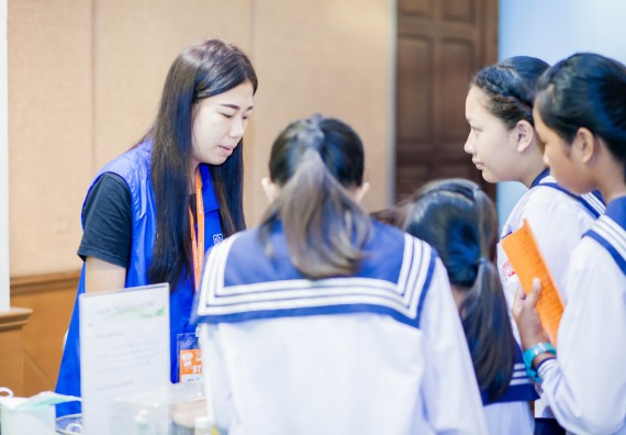 ภาพบรรยากาศการเข้าชมกิจกรรม คาราวานวิทยาศาสตร์ อพวช.