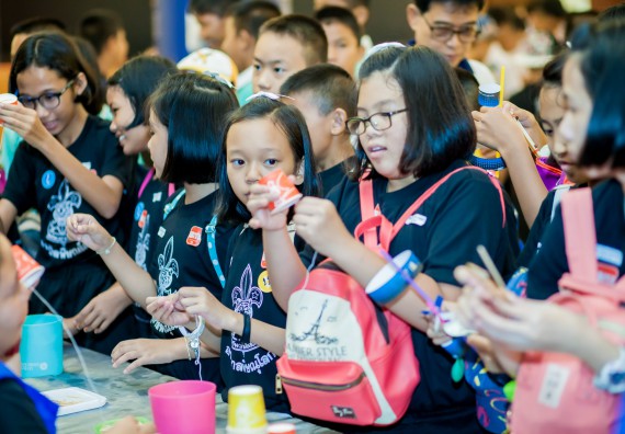 ภาพบรรยากาศการเข้าชมกิจกรรม คาราวานวิทยาศาสตร์ อพวช.