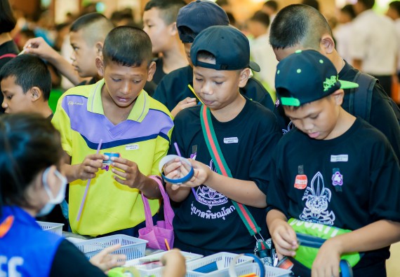 ภาพบรรยากาศการเข้าชมกิจกรรม คาราวานวิทยาศาสตร์ อพวช.