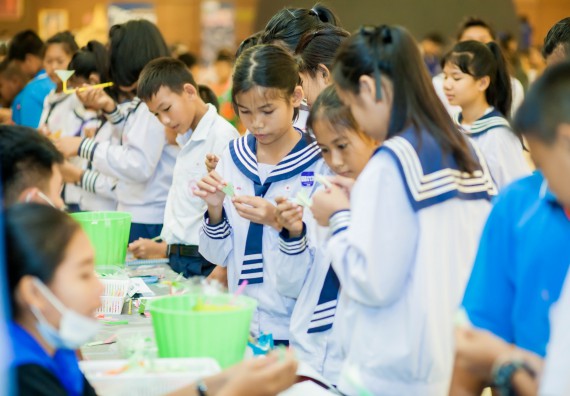 ภาพบรรยากาศการเข้าชมกิจกรรม คาราวานวิทยาศาสตร์ อพวช.