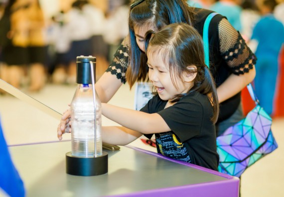 ภาพบรรยากาศการเข้าชมกิจกรรม คาราวานวิทยาศาสตร์ อพวช.