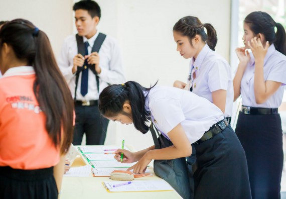 ภาพกิจกรรม คณะวิทยาศาสตร์และเทคโนโลยี เข้าร่วมโครงการประกวดมารยาทไทย ประจำปี 2560