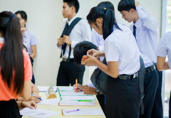 ภาพกิจกรรม คณะวิทยาศาสตร์และเทคโนโลยี เข้าร่วมโครงการประกวดมารยาทไทย ประจำปี 2560