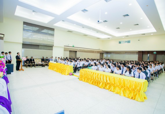 ภาพกิจกรรม ผู้บริหาร และนักศึกษาคณะวิทยาศาสตร์และเทคโนโลยี เข้าร่วมในพิธีมอบทุนการศึกษา จากมูลนิธิเพื่อเกื้อกูลการศึกษาในประเทศไทย (The SET Foundation)