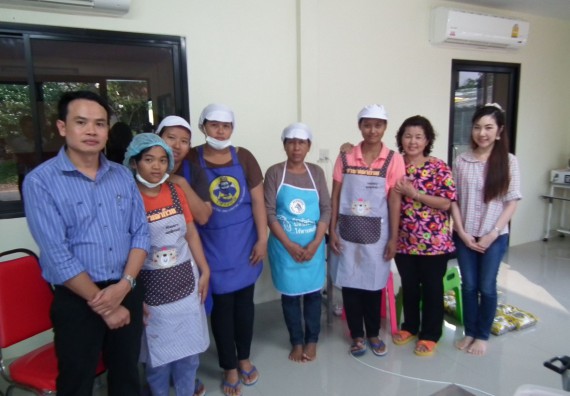 ภาพกิจกรรม โปรแกรมวิชาวิทยาศาสตร์และเทคโนโลยีการอาหาร จัดกิจกรรมการดำเนินการถ่ายทอดความรู้จากงานวิจัยเพื่อสร้างผลิตภัณฑ์ใหม่เพื่อการพาณิชย์