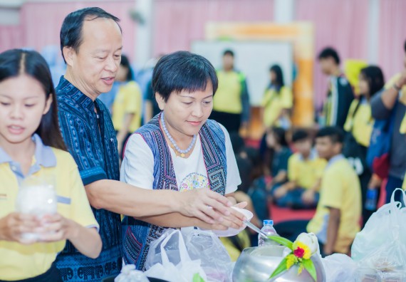 ภาพกิจกรรม คณะวิทยาศาสตร์และเทคโนโลยี จัดกิจกรรมทำบุญคณะวิทยาศาสตร์และเทคโนโลยี ประจำปี 2560