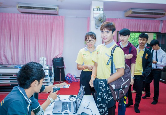 ภาพกิจกรรม คณะวิทยาศาสตร์และเทคโนโลยี จัดกิจกรรมทำบุญคณะวิทยาศาสตร์และเทคโนโลยี ประจำปี 2560