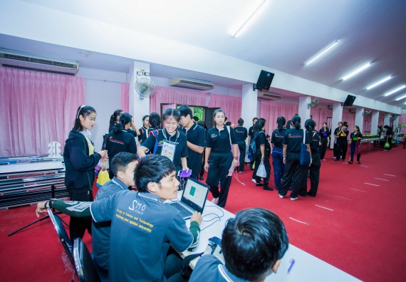 ภาพกิจกรรม คณะวิทยาศาสตร์และเทคโนโลยี จัดกิจกรรมทำบุญคณะวิทยาศาสตร์และเทคโนโลยี ประจำปี 2560