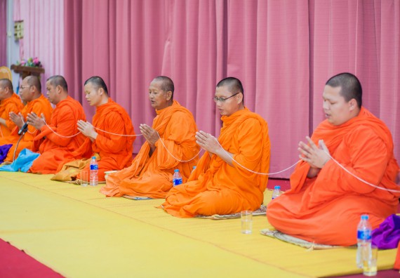 ภาพกิจกรรม คณะวิทยาศาสตร์และเทคโนโลยี จัดกิจกรรมทำบุญคณะวิทยาศาสตร์และเทคโนโลยี ประจำปี 2560