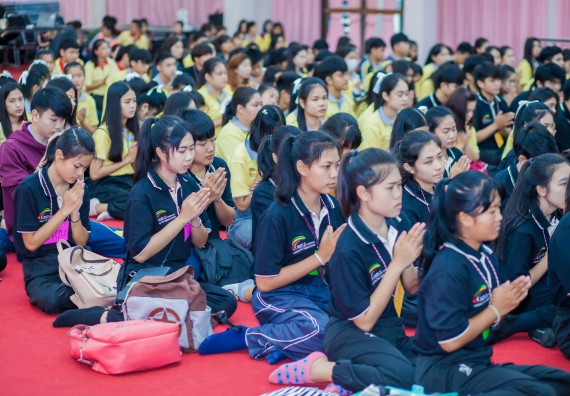 ภาพกิจกรรม คณะวิทยาศาสตร์และเทคโนโลยี จัดกิจกรรมทำบุญคณะวิทยาศาสตร์และเทคโนโลยี ประจำปี 2560