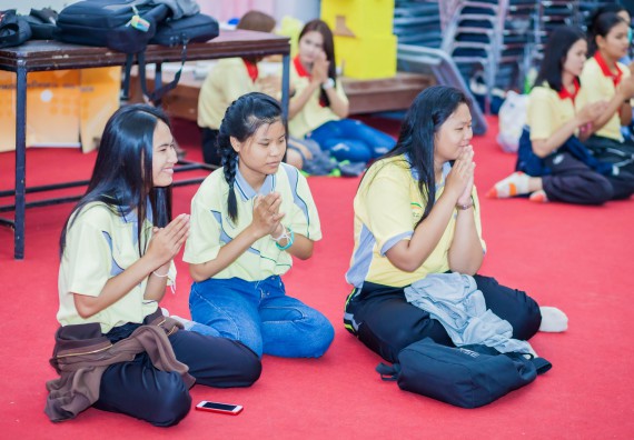 ภาพกิจกรรม คณะวิทยาศาสตร์และเทคโนโลยี จัดกิจกรรมทำบุญคณะวิทยาศาสตร์และเทคโนโลยี ประจำปี 2560