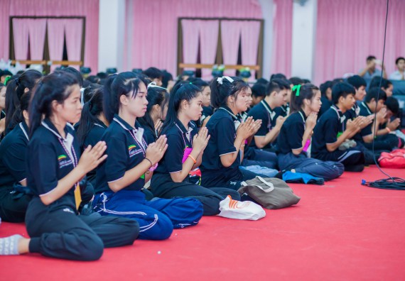 ภาพกิจกรรม คณะวิทยาศาสตร์และเทคโนโลยี จัดกิจกรรมทำบุญคณะวิทยาศาสตร์และเทคโนโลยี ประจำปี 2560