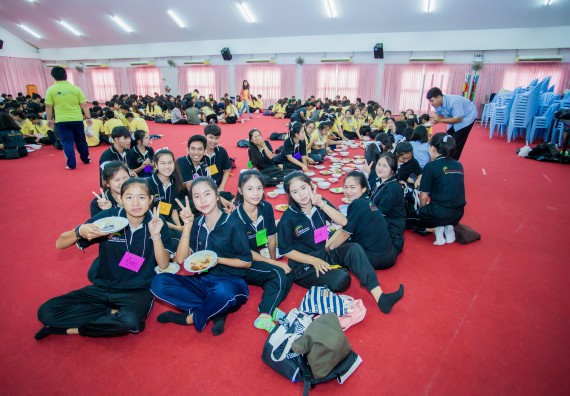 ภาพกิจกรรม คณะวิทยาศาสตร์และเทคโนโลยี จัดกิจกรรมทำบุญคณะวิทยาศาสตร์และเทคโนโลยี ประจำปี 2560