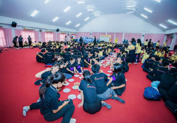 ภาพกิจกรรม คณะวิทยาศาสตร์และเทคโนโลยี จัดกิจกรรมทำบุญคณะวิทยาศาสตร์และเทคโนโลยี ประจำปี 2560