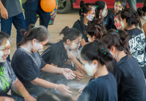 ภาพกิจกรรม สโมสรนักศึกษาคณะวิทยาศาสตร์และเทคโนโลยี จัดกิจกรรมสายสัมพันธ์น้องพี่ คณะวิทยาศาสตร์และเทคโนโลยี ประจำปี 2560